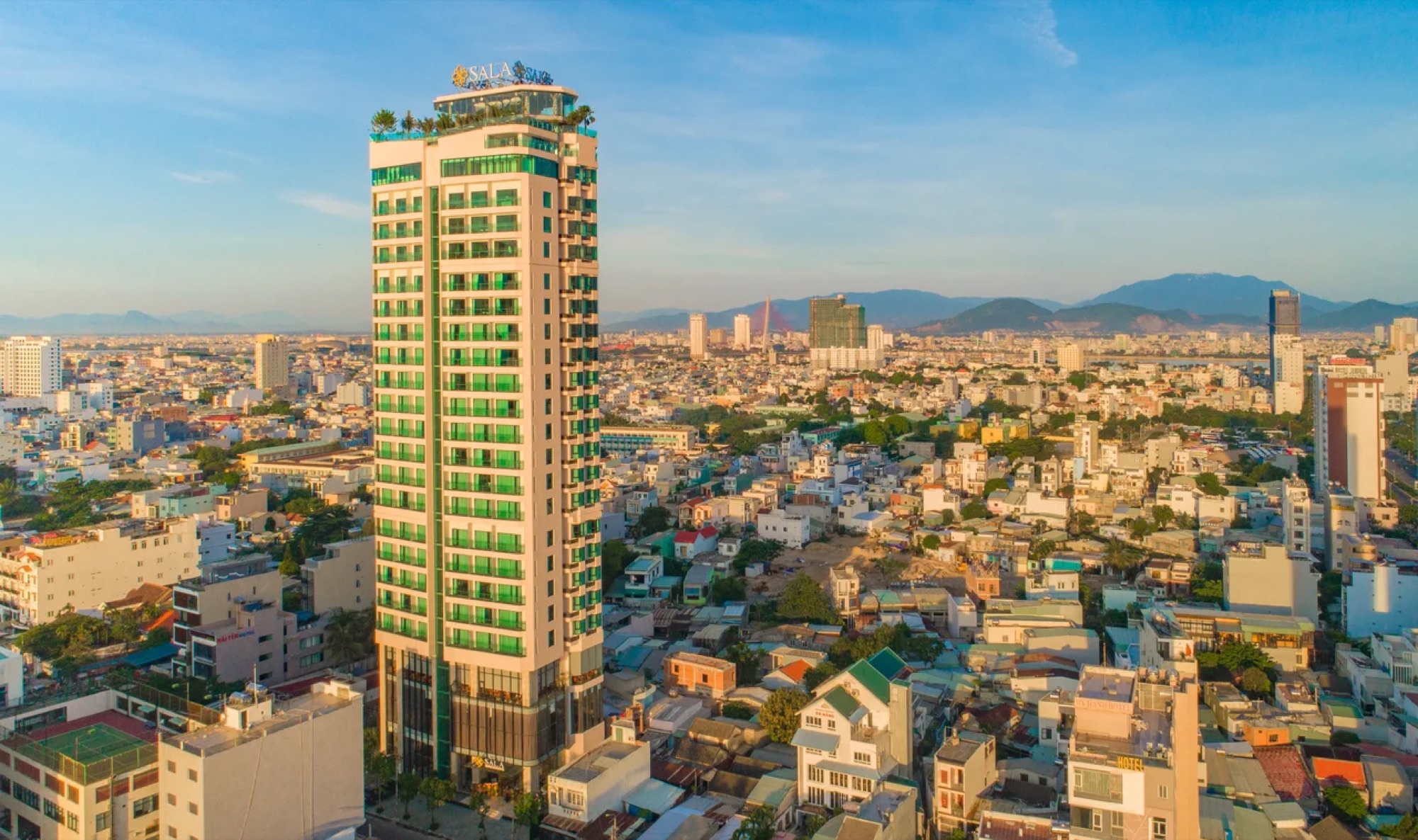 Sala Đà Nẵng Beach Hotel